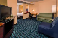 Fairfield Inn & Suites Dulles Airport Chantilly فنادق في Sully
