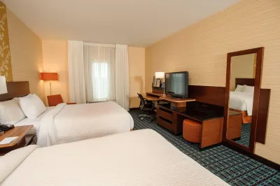 Fairfield Inn & Suites Athens I-65 Отели рядом с достопримечательностью «Houston Memorial Library and Museum»