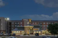 Residence Inn Colorado Springs First & Main Hotel dekat University of Colorado Colorado Springs