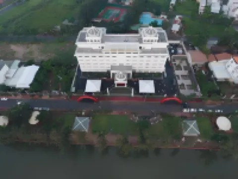 New Palace Hotel Hotel di 