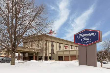 Hampton Inn Rockford Отели рядом с достопримечательностью «Swanson Park»