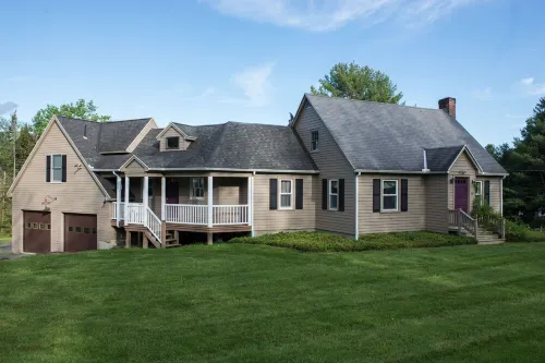 Stockbridge Cape near Tanglewood & Kripalu - Heart of the Berkshires! Hotels in Stockbridge