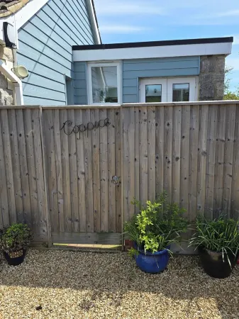 Coppice, Entire 1 bedroom annex, pet friendly. EV Charger.