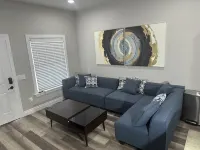 Pet friendly home; adjustable beds; near shopping and restaurants