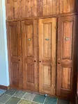 Lakeside, Ski Condo with Amazing Views, Quiet, Family-Friendly