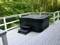 Private Secluded Cabin w/hot tub