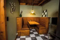 The Arkansan - Chalets