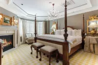 CRBC - Heart of BC Village! Remodeled, Ski in/out, Walk to Ski School, Shops