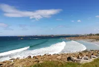 Villa Elisa Bretagne Pool SPA Hotels in Sibiril