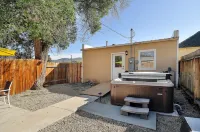 River R&R Historic mountain views. Ski Monarch 25 miles. Blocks from downtown.