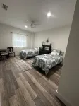 Waterfront! New build, two bedroom! Starlink WiFi