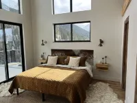 ELEVATED LIVING MOUNTAIN RETREAT