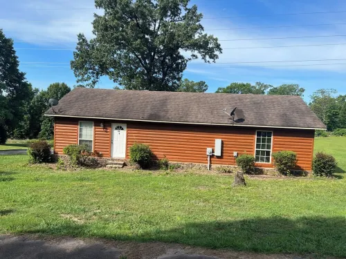 Hill Creek Cabin 2 Minutes from Marina and boat ramp on Greers Ferry Lake