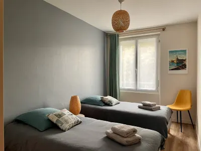 BLEU COMME MER - T3 apartment a stone's throw from the beach Hotels near Marine Biological Station and Concarneau Marinarium