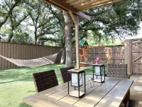 Kid-Friendly Backyard, Pool & Game Room – Ideal for Families & Lg Grp - Slps 15