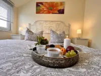 Vacation home Anna - left side Hotels in Dranske