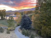 Crabapple Cabin-Secluded Cabin on the Banks of the Yellowstone River
