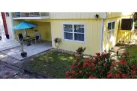 Main-Stay is a larger 2/1 central to all Naples