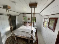 The Owls Nest-A quaint cabin in the woods of VT-Near Bromley, Magic & Stratton