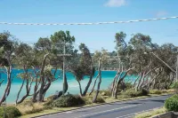 Beach Front Haven with 180 Degree Views
