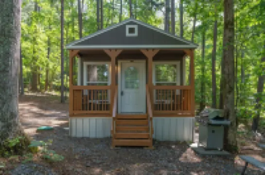 A tranquil Tiny House on Lewis Smith Lake