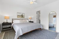180° Views - 2 King Beds & 4 Queen Beds - 222 Steps to Beach