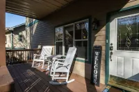 Condo w/ Creek, Golf & Mtn Views, Only 5 Steps to get in and Washer & Dryer!