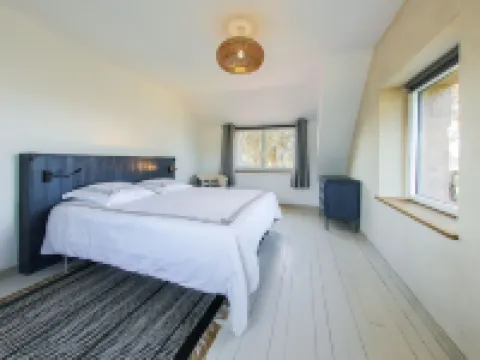 House ☆☆☆ in Landrellec, recent renovation, feet in the water. Hotels in Pleumeur-Bodou