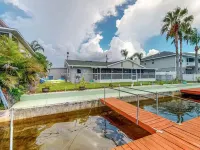 Waterfront home with direct gulf access Hotels in Hernando Beach
