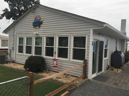 Cozy Virginia Potomac Riverfront Cottage