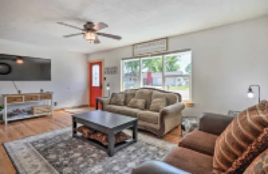 Royal Gorge Pool House- Heated Pool & Hot Tub!