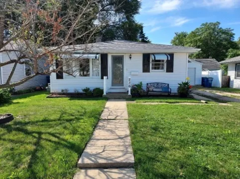 Beautiful Bourbonnais Rental