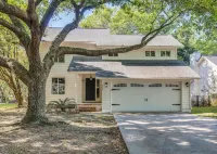 Charleston-area 3BR, Close to Beach or Downtown, Walk to Shem Creek