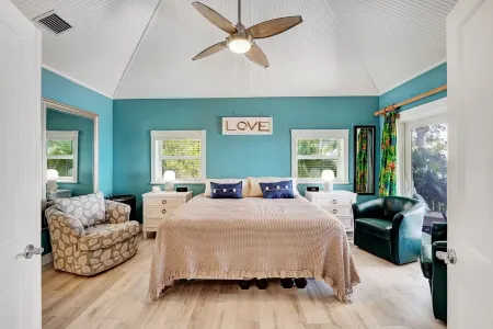 Private Beach House w/Pool