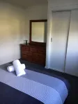 Entire House 3 bedrooms, 5 minute walk to town centre and 1 minute to beach Hotels near Franklin-Gordon Wild Rivers National Park