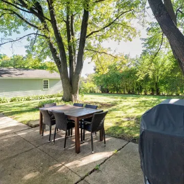 Remodeled 3 bedroom home in Monona. Close to Downtown!