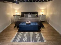 Lake Cottage Mins To Downtown Completely Remodeled Hotels in Euclid