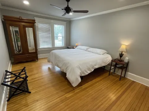 Park Avenue Loft overlooking Parkerson Avenue