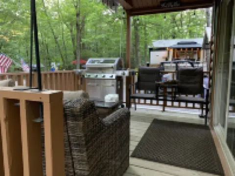 Assoc beach, Lakes, Naples Causeway, restaurants, shops, boat- jet ski rentals.