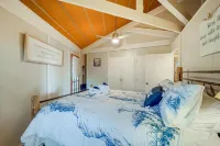 Cool Mtn Escape - Hike & Bike - Mtn Views - Hot Tub - balcony