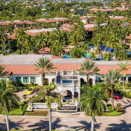 Newly Updated Luxury Condo at Naples Bay Resort - Pools, Spa, Lazy River & More!