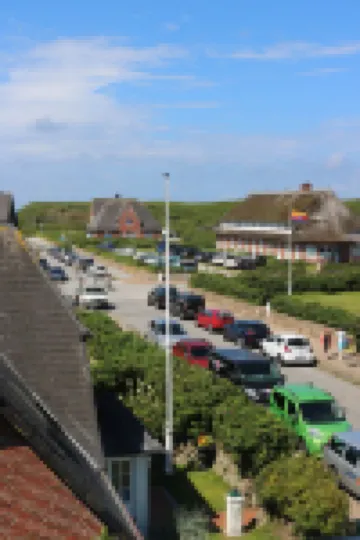 1A apartment, 2-4 people, very close to the beach, central, large garage, family friendly