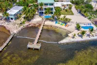 Wide Horizon oceanfront.  4 bedroom, 4 ½ bath,  kayaks, pool + observation deck.