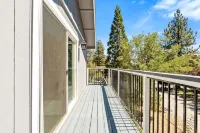 New! Bearadise ~ Mountain Treasure, Endless Views ~ perfect for families!