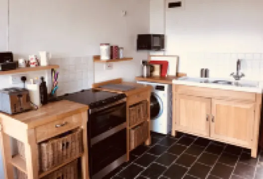 "Home from Home" in the Bannau Brycheiniog with stunning views of the Usk Valley