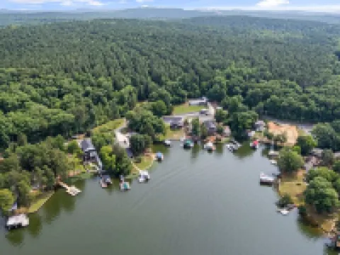 Lakefront Home- 7 bedroom 4.5 bath- Sleeps 16 + Game Room, PS-4 - Badin Lake, NC Hotels in Eldorado