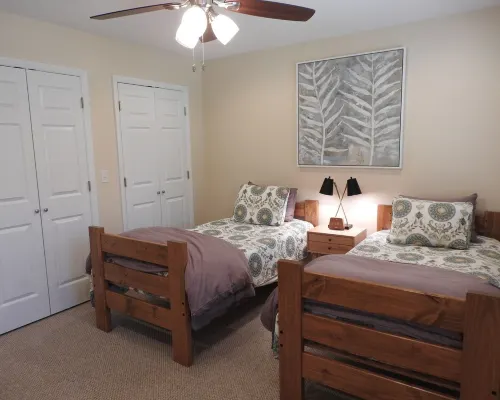 A-Loft, a beautifully appointed one bedroom apartment Hotels in Bath County