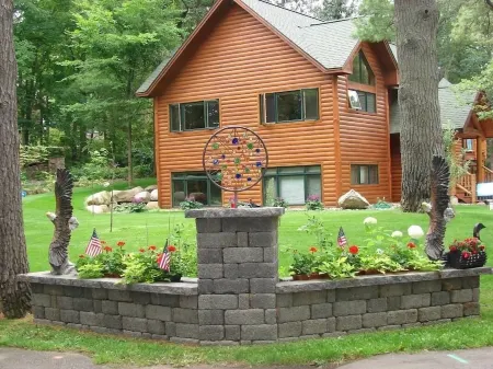 Eagle Pines: Rare, Beautiful North Shore of Gull Lake