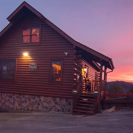 Rustic Mountain Retreat ~ Panoramic Mountain View ~ Hot Tub ~ Game Room ~ Pool