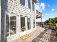 Sea Glass West - Upscale Beachfront Retreat & Pool